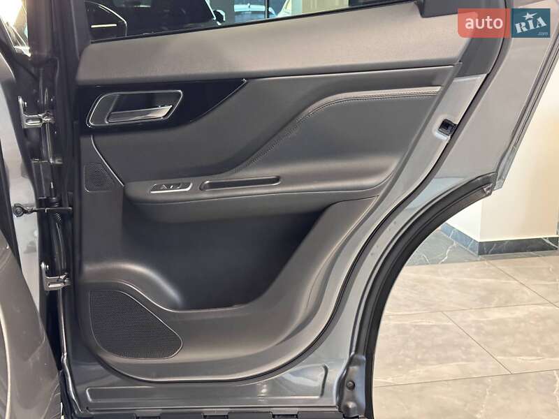 Внедорожник / Кроссовер Jaguar F-Pace 2017 в Львове фото 36 Внедорожник / Кроссовер Jaguar F-Pace 2017 в Львове