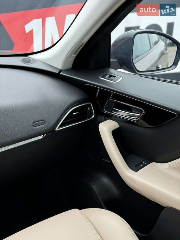 Внедорожник / Кроссовер Jaguar F-Pace 2016 в Киеве фото 8 Внедорожник / Кроссовер Jaguar F-Pace 2016 в Киеве