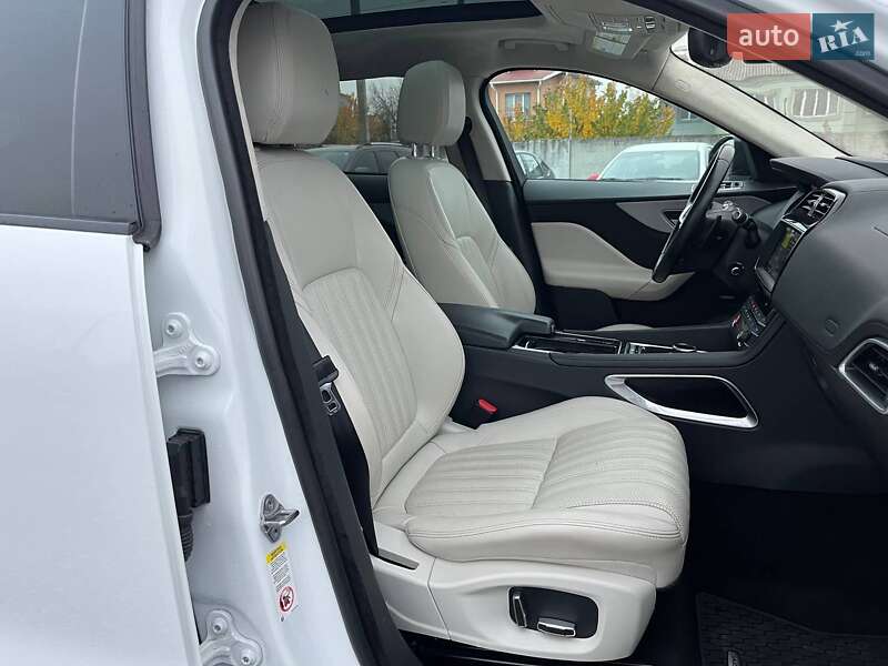 Внедорожник / Кроссовер Jaguar F-Pace 2018 в Киеве фото 11 Внедорожник / Кроссовер Jaguar F-Pace 2018 в Киеве