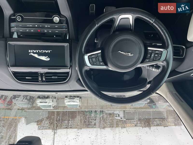 Внедорожник / Кроссовер Jaguar F-Pace 2018 в Киеве фото 13 Внедорожник / Кроссовер Jaguar F-Pace 2018 в Киеве