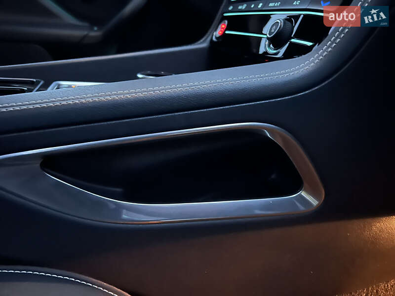 Внедорожник / Кроссовер Jaguar F-Pace 2017 в Ковеле