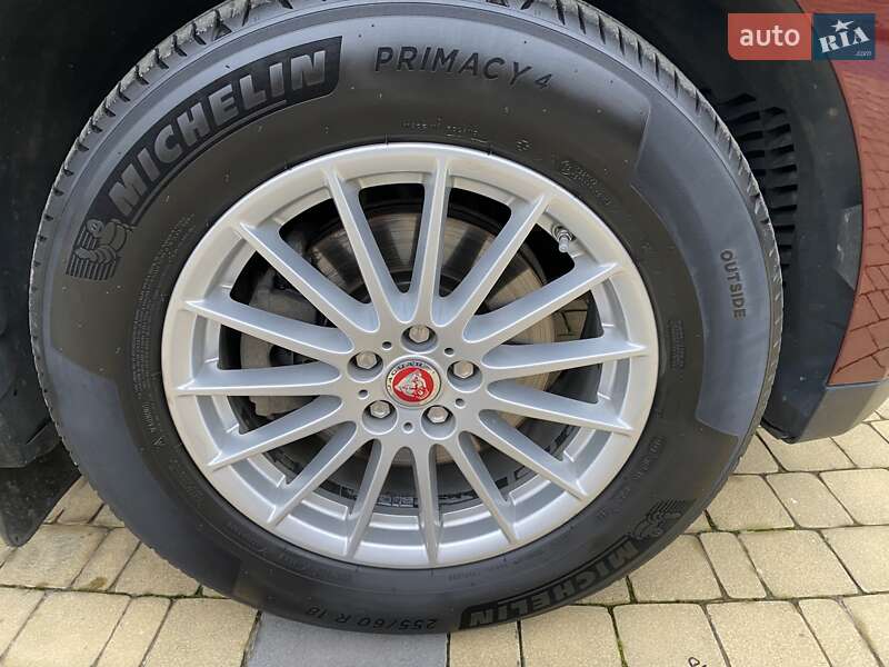 Внедорожник / Кроссовер Jaguar F-Pace 2016 в Львове фото 23 Внедорожник / Кроссовер Jaguar F-Pace 2016 в Львове