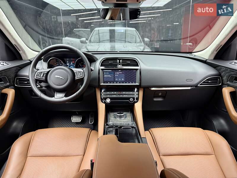 Внедорожник / Кроссовер Jaguar F-Pace 2019 в Киеве