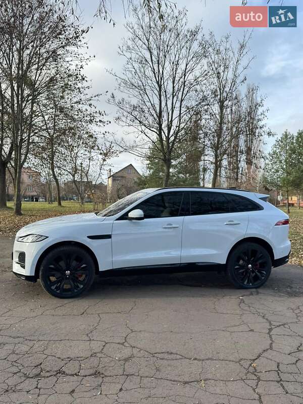 Внедорожник / Кроссовер Jaguar F-Pace 2021 в Ровно