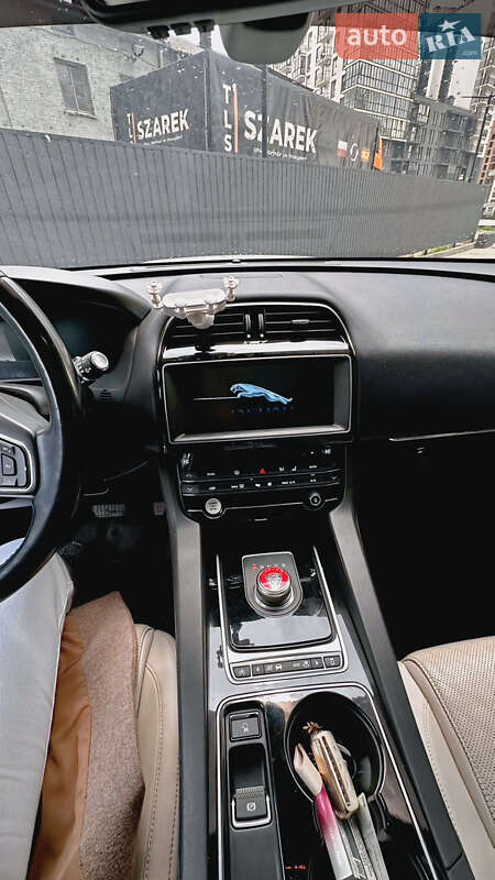 Внедорожник / Кроссовер Jaguar F-Pace 2016 в Львове фото 7 Внедорожник / Кроссовер Jaguar F-Pace 2016 в Львове