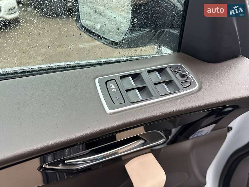 Внедорожник / Кроссовер Jaguar F-Pace 2017 в Виннице фото 9 Внедорожник / Кроссовер Jaguar F-Pace 2017 в Виннице