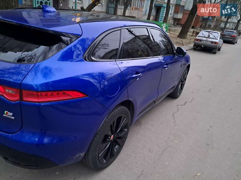 Внедорожник / Кроссовер Jaguar F-Pace 2017 в Запорожье