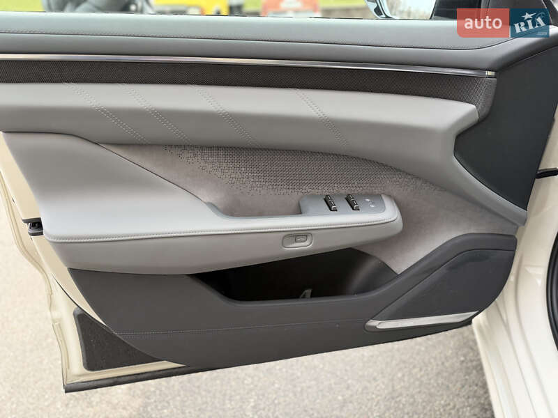 Внедорожник / Кроссовер Jaguar F-Pace 2017 в Киеве