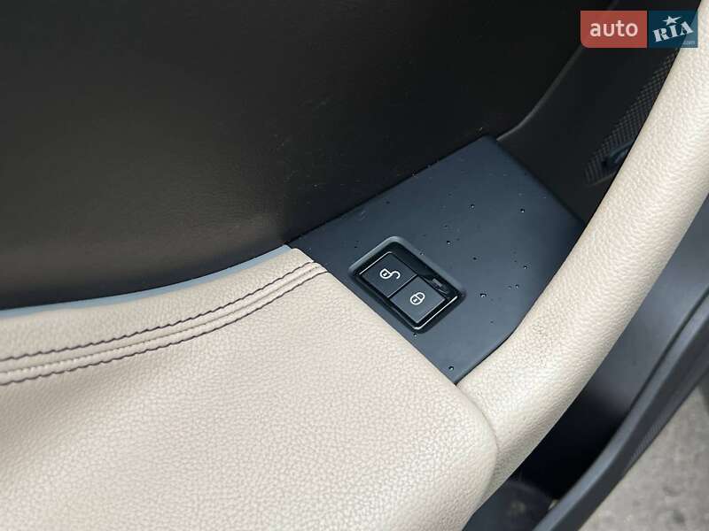 Внедорожник / Кроссовер Jaguar F-Pace 2016 в Киеве фото 17 Внедорожник / Кроссовер Jaguar F-Pace 2016 в Киеве