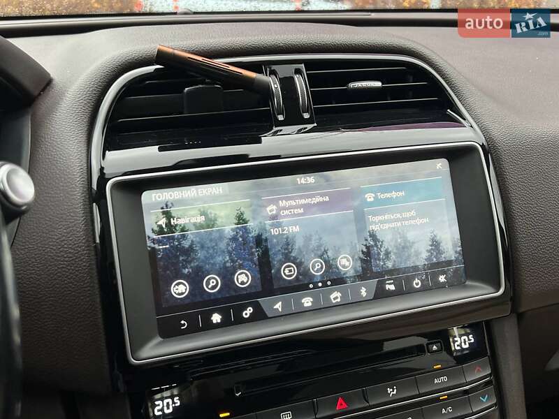 Внедорожник / Кроссовер Jaguar F-Pace 2016 в Киеве фото 27 Внедорожник / Кроссовер Jaguar F-Pace 2016 в Киеве