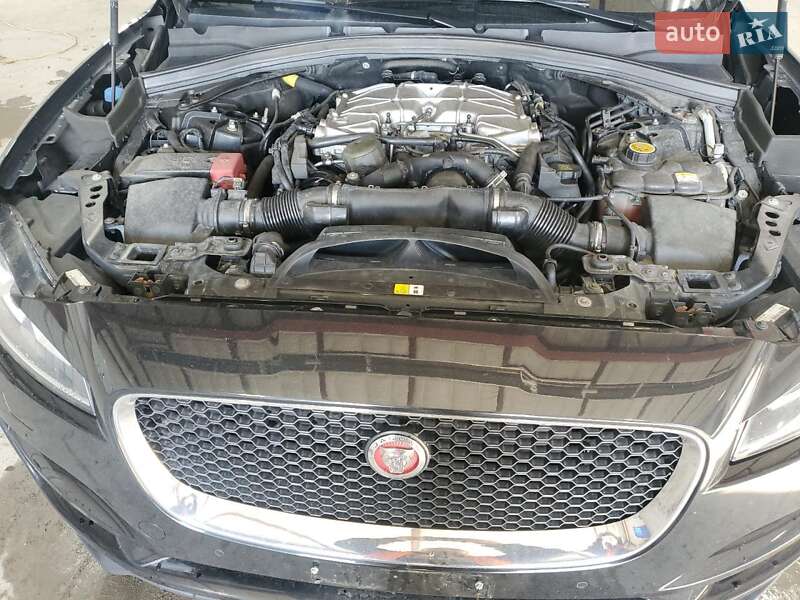 Внедорожник / Кроссовер Jaguar F-Pace 2017 в Львове фото 12 Внедорожник / Кроссовер Jaguar F-Pace 2017 в Львове