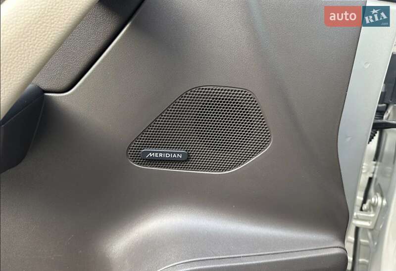 Внедорожник / Кроссовер Jaguar F-Pace 2017 в Киеве фото 12 Внедорожник / Кроссовер Jaguar F-Pace 2017 в Киеве