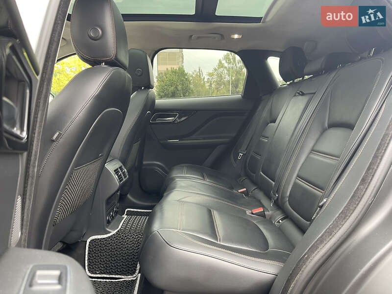 Позашляховик / Кросовер Jaguar F-Pace 2019 в Києві