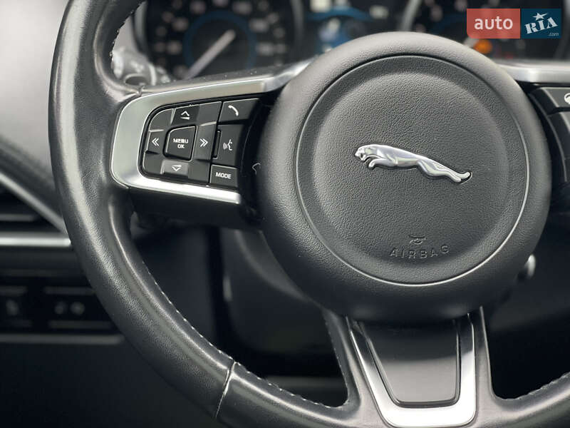 Позашляховик / Кросовер Jaguar F-Pace 2019 в Києві