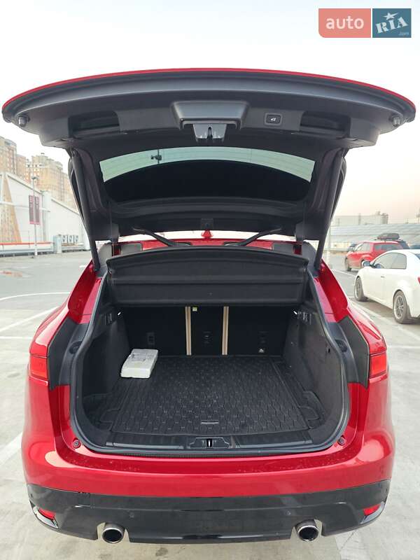 Внедорожник / Кроссовер Jaguar F-Pace 2017 в Киеве фото 12 Внедорожник / Кроссовер Jaguar F-Pace 2017 в Киеве