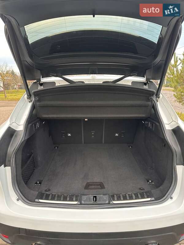 Позашляховик / Кросовер Jaguar F-Pace 2018 в Володимирі