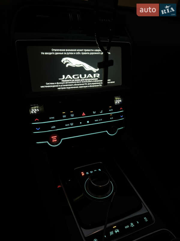 Внедорожник / Кроссовер Jaguar F-Pace 2019 в Запорожье