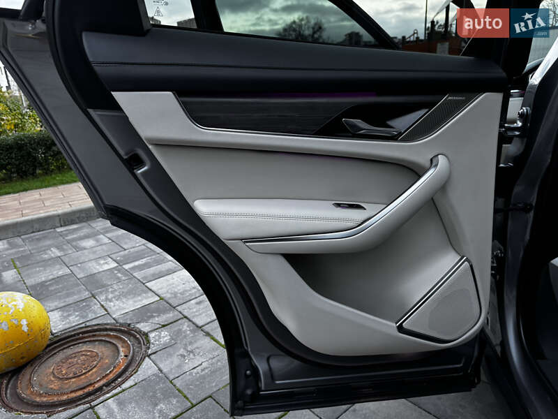 Внедорожник / Кроссовер Jaguar F-Pace 2022 в Киеве фото 22 Внедорожник / Кроссовер Jaguar F-Pace 2022 в Киеве