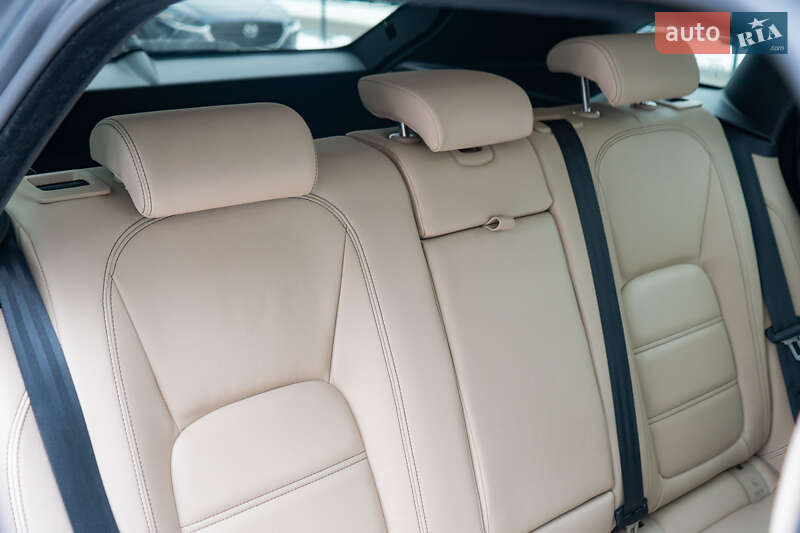Внедорожник / Кроссовер Jaguar F-Pace 2019 в Киеве фото 36 Внедорожник / Кроссовер Jaguar F-Pace 2019 в Киеве