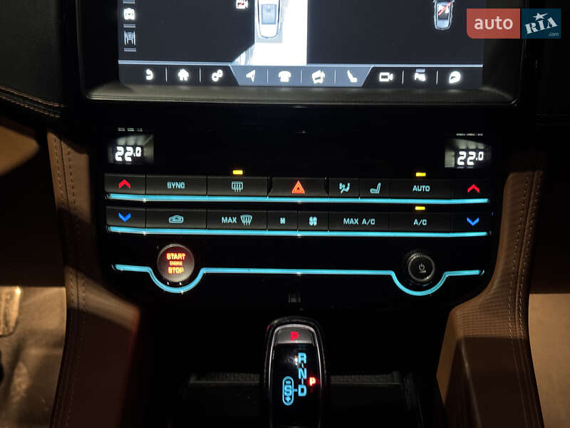 Внедорожник / Кроссовер Jaguar F-Pace 2019 в Львове