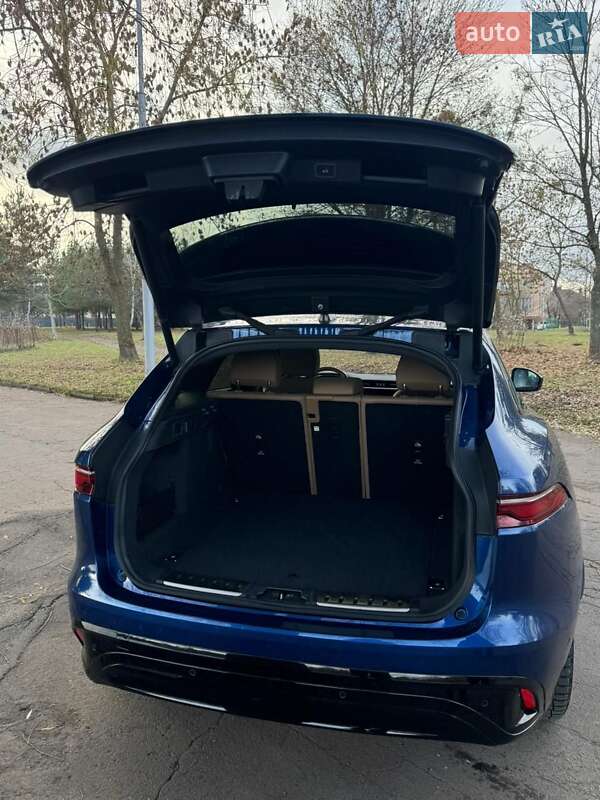 Внедорожник / Кроссовер Jaguar F-Pace 2021 в Ровно