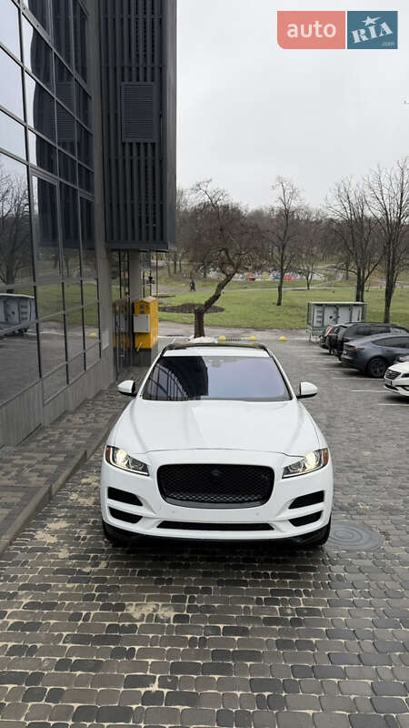Внедорожник / Кроссовер Jaguar F-Pace 2019 в Запорожье
