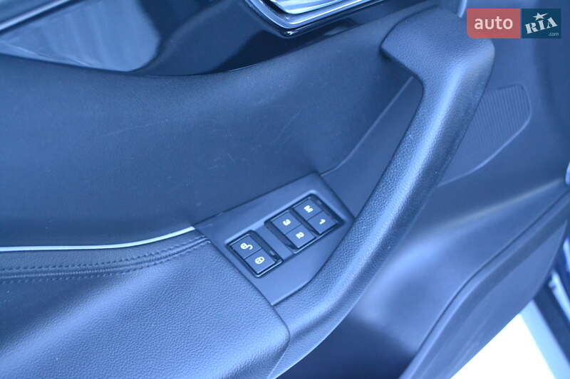 Внедорожник / Кроссовер Jaguar F-Pace 2017 в Белой Церкви фото 35 Внедорожник / Кроссовер Jaguar F-Pace 2017 в Белой Церкви