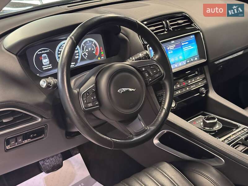 Внедорожник / Кроссовер Jaguar F-Pace 2017 в Львове