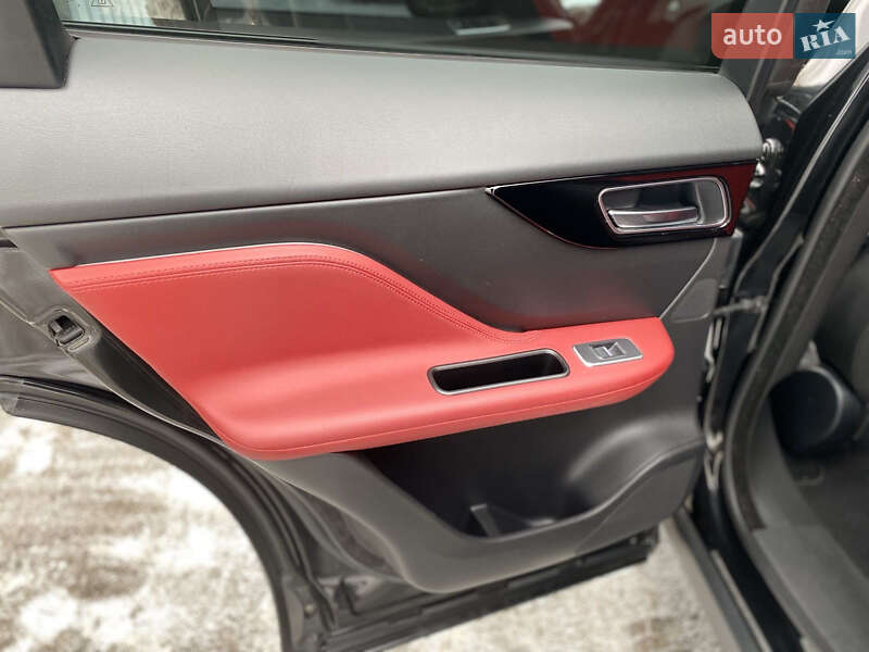 Внедорожник / Кроссовер Jaguar F-Pace 2017 в Харькове