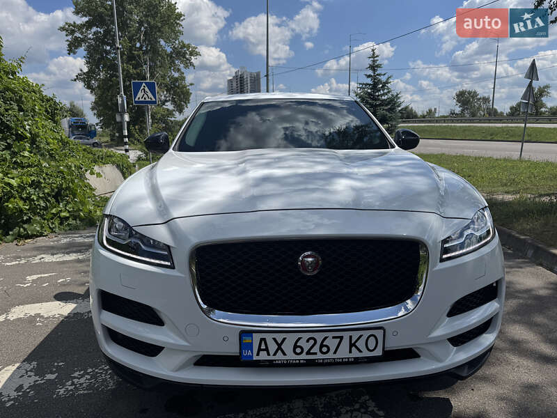 Внедорожник / Кроссовер Jaguar F-Pace 2020 в Киеве