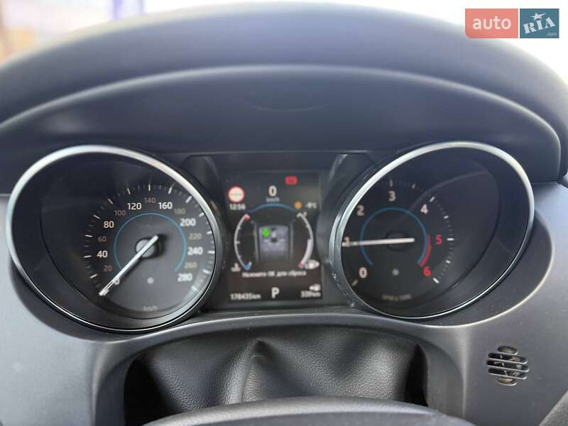 Внедорожник / Кроссовер Jaguar F-Pace 2016 в Киеве фото 18 Внедорожник / Кроссовер Jaguar F-Pace 2016 в Киеве