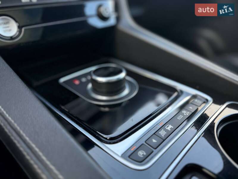 Внедорожник / Кроссовер Jaguar F-Pace 2016 в Киеве фото 22 Внедорожник / Кроссовер Jaguar F-Pace 2016 в Киеве