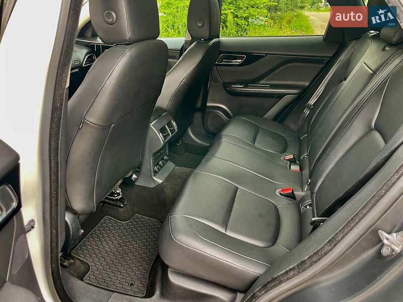 Внедорожник / Кроссовер Jaguar F-Pace 2018 в Киеве фото 24 Внедорожник / Кроссовер Jaguar F-Pace 2018 в Киеве