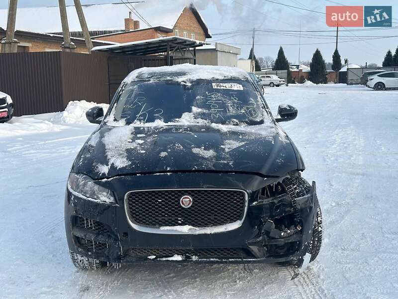 Внедорожник / Кроссовер Jaguar F-Pace 2019 в Луцке
