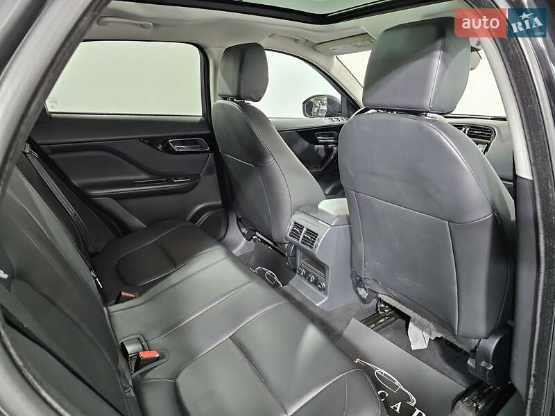 Внедорожник / Кроссовер Jaguar F-Pace 2017 в Киеве