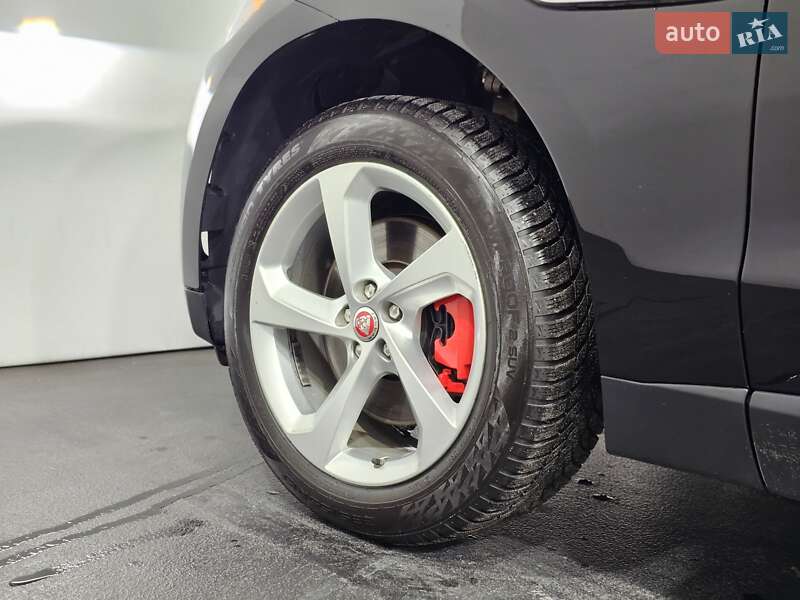 Внедорожник / Кроссовер Jaguar F-Pace 2017 в Киеве