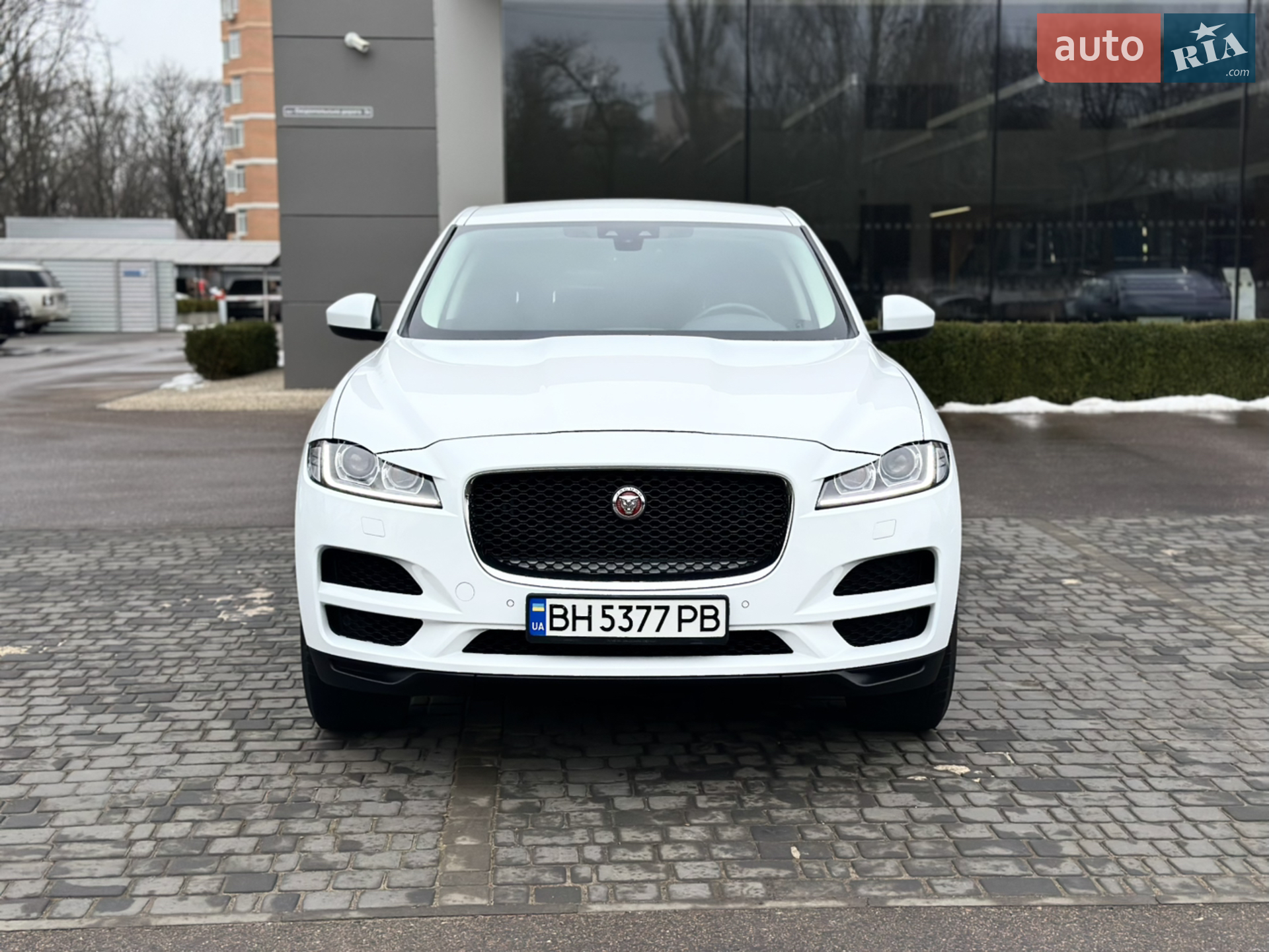 2020 Jaguar F-Pace - мініатюра 2