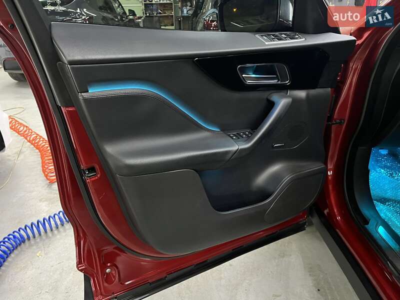 Внедорожник / Кроссовер Jaguar F-Pace 2017 в Львове