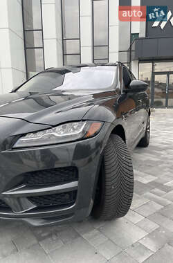 Внедорожник / Кроссовер Jaguar F-Pace 2017 в Киеве