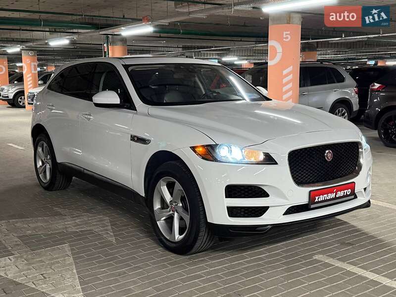 Позашляховик / Кросовер Jaguar F-Pace 2017 в Києві