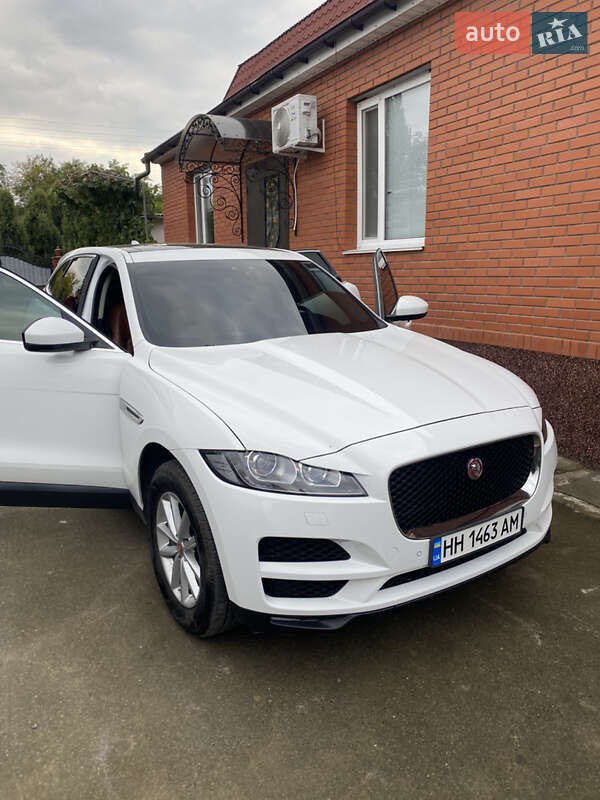 Jaguar F-Pace