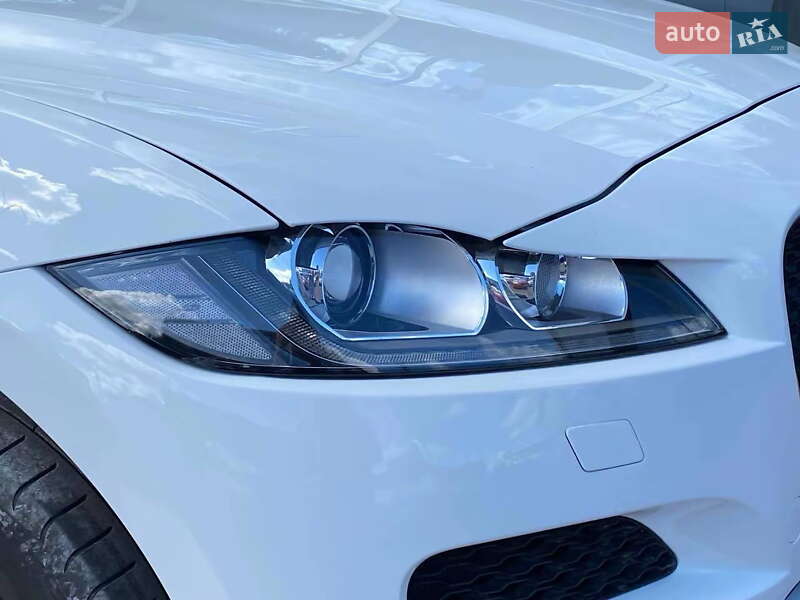 Внедорожник / Кроссовер Jaguar F-Pace 2017 в Киеве