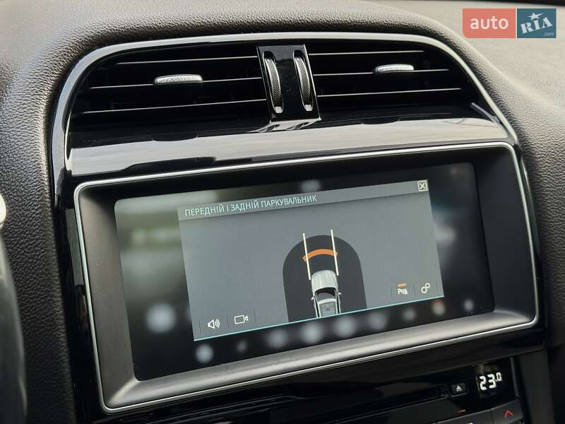 Внедорожник / Кроссовер Jaguar F-Pace 2016 в Киеве