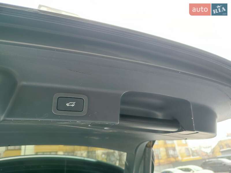 Внедорожник / Кроссовер Jaguar F-Pace 2017 в Ивано-Франковске