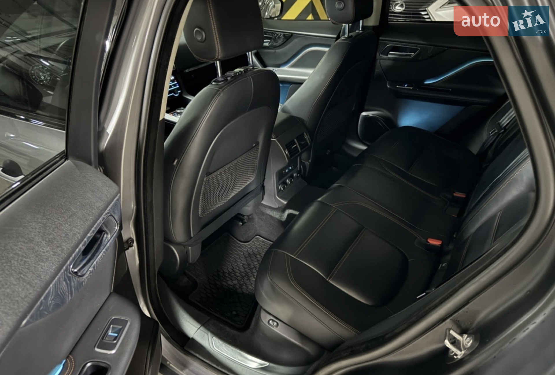 2020 Jaguar F-Pace - мініатюра 30