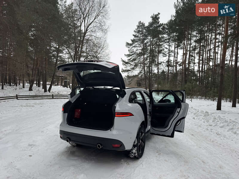 Внедорожник / Кроссовер Jaguar F-Pace 2017 в Ковеле