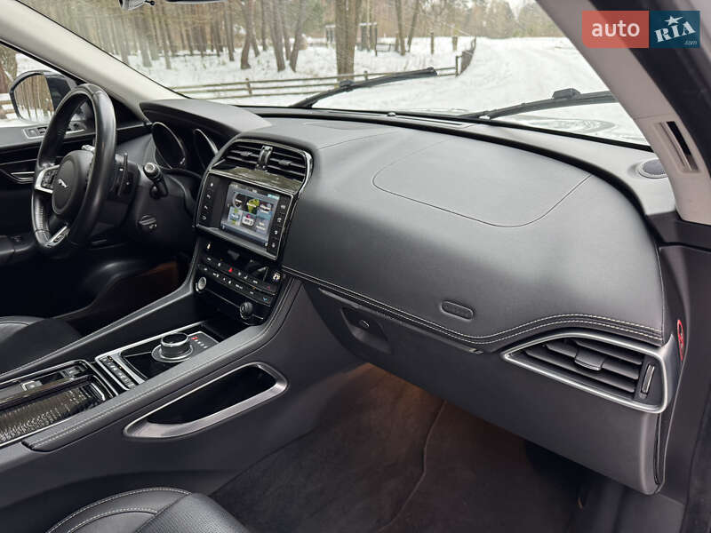 Внедорожник / Кроссовер Jaguar F-Pace 2017 в Ковеле