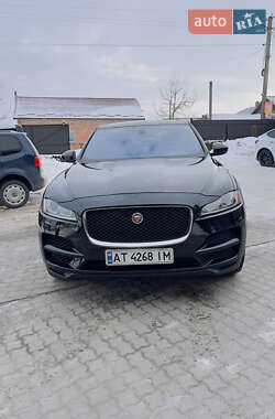 Внедорожник / Кроссовер Jaguar F-Pace 2016 в Ивано-Франковске