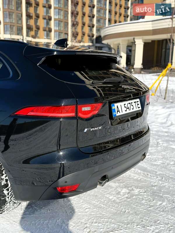 Внедорожник / Кроссовер Jaguar F-Pace 2017 в Киеве фото 16 Внедорожник / Кроссовер Jaguar F-Pace 2017 в Киеве