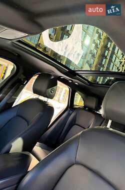 Внедорожник / Кроссовер Jaguar F-Pace 2017 в Киеве фото 40 Внедорожник / Кроссовер Jaguar F-Pace 2017 в Киеве